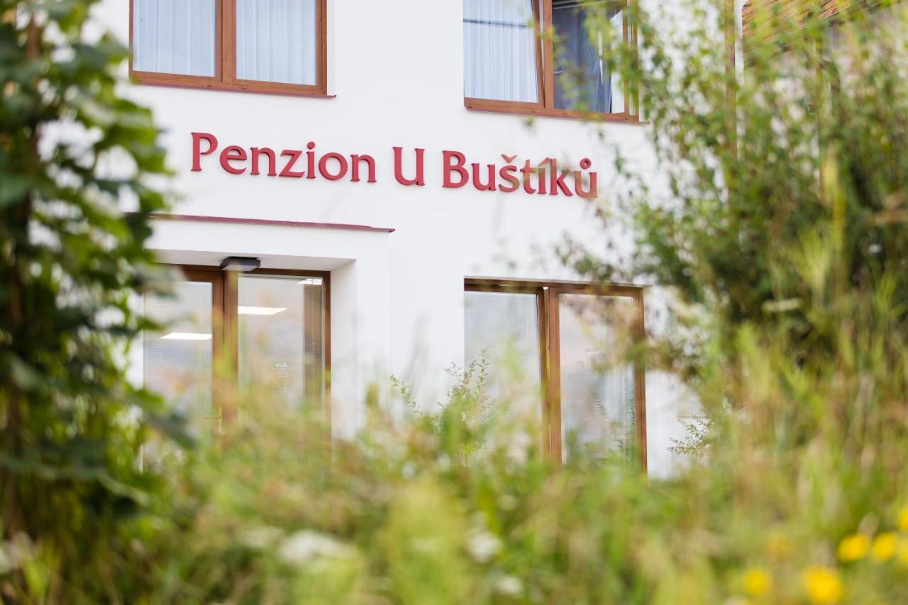 Penzion U Bustiku Sardice Zewnętrze zdjęcie