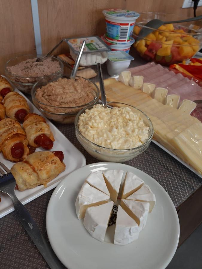 Penzion U Bustiku Sardice Zewnętrze zdjęcie